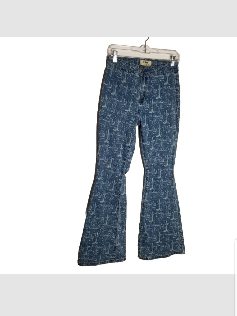 Rock & Roll Denim Bargain Button Flare Jeans Women's 28 Blue Cactus Horses 28x31